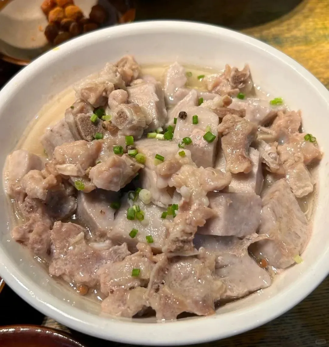 Lipu Taro Pork