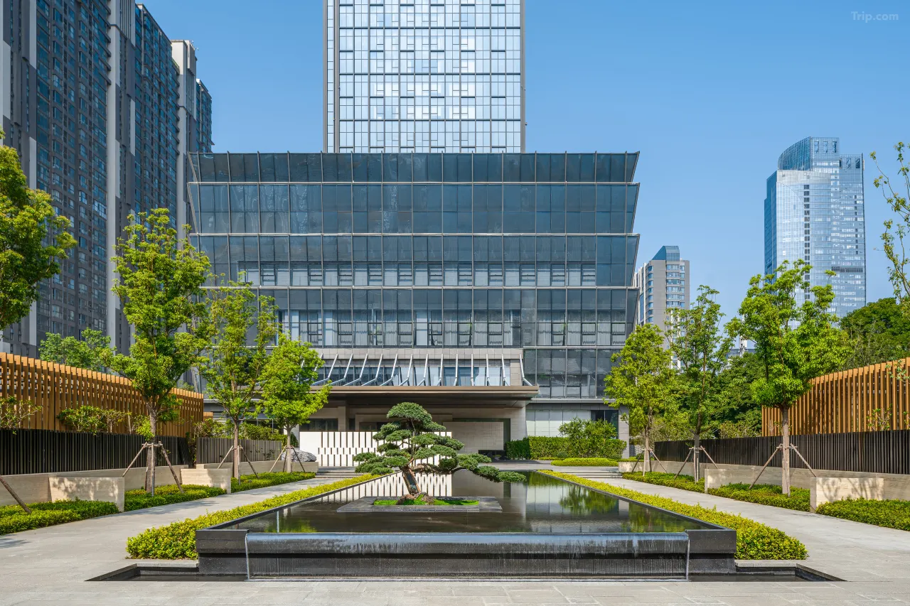 Luoyang | Five-Star Hotel