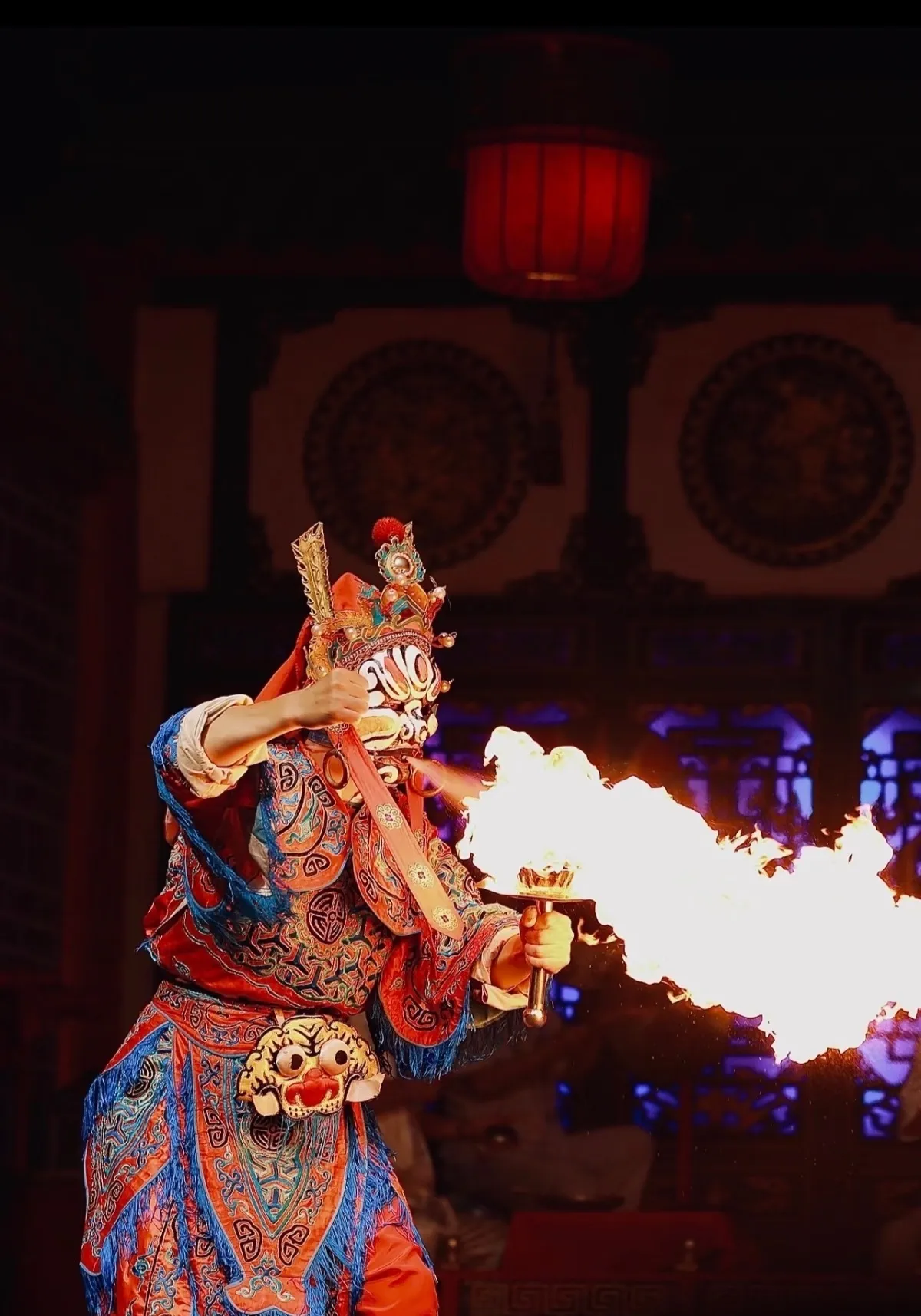 Experience the Drama of Sichuan Opera