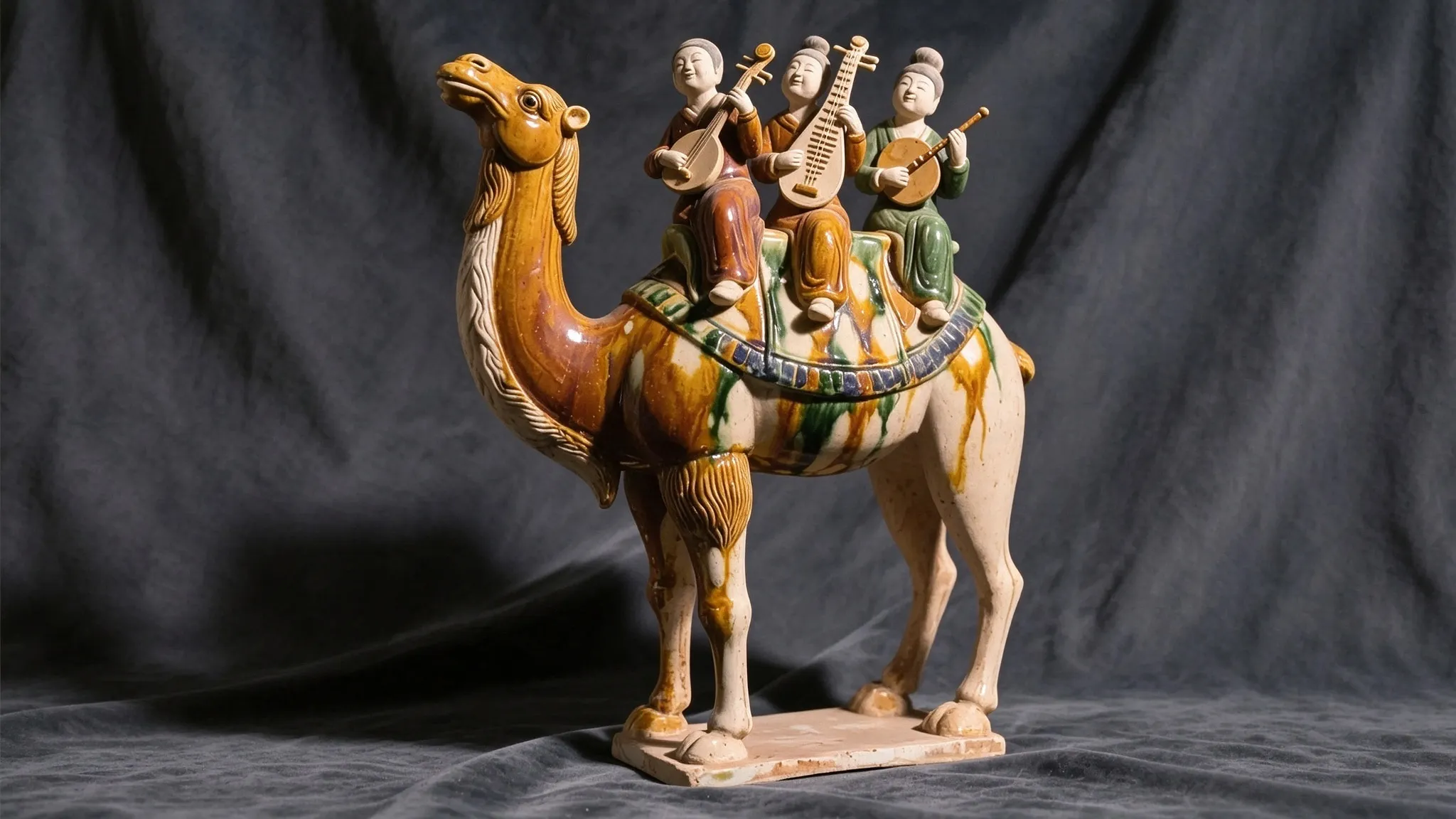Discover the Art of Luoyang Tang Sancai