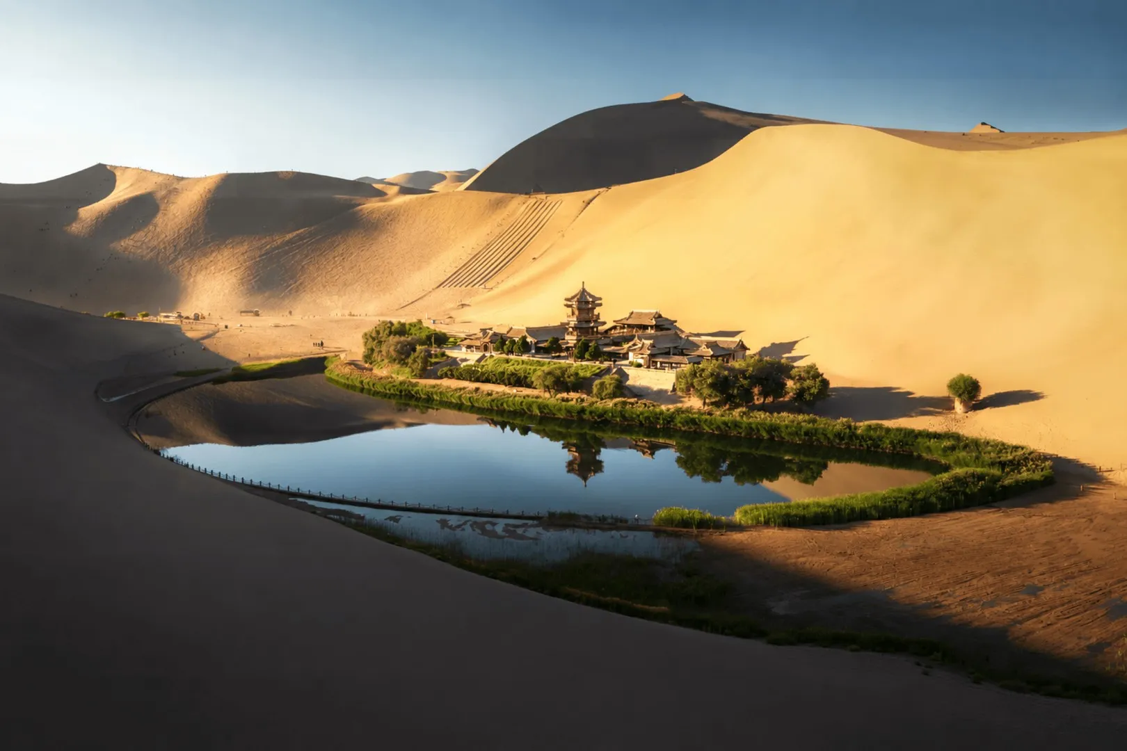 Mingsha Mountain & Crescent Lake