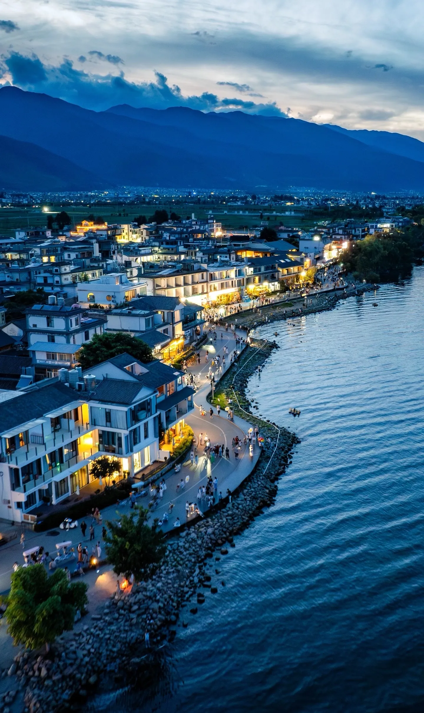 Yunnan — China's Land of Mountains & Cultures